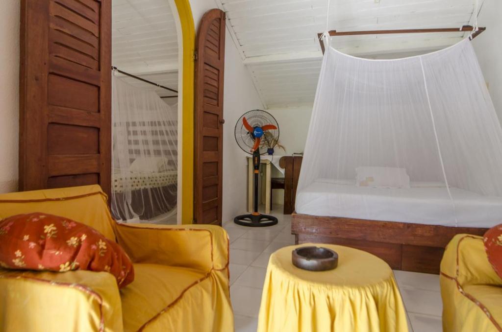 Chez Maggie Hotel & Restaurant Morondava Esterno foto