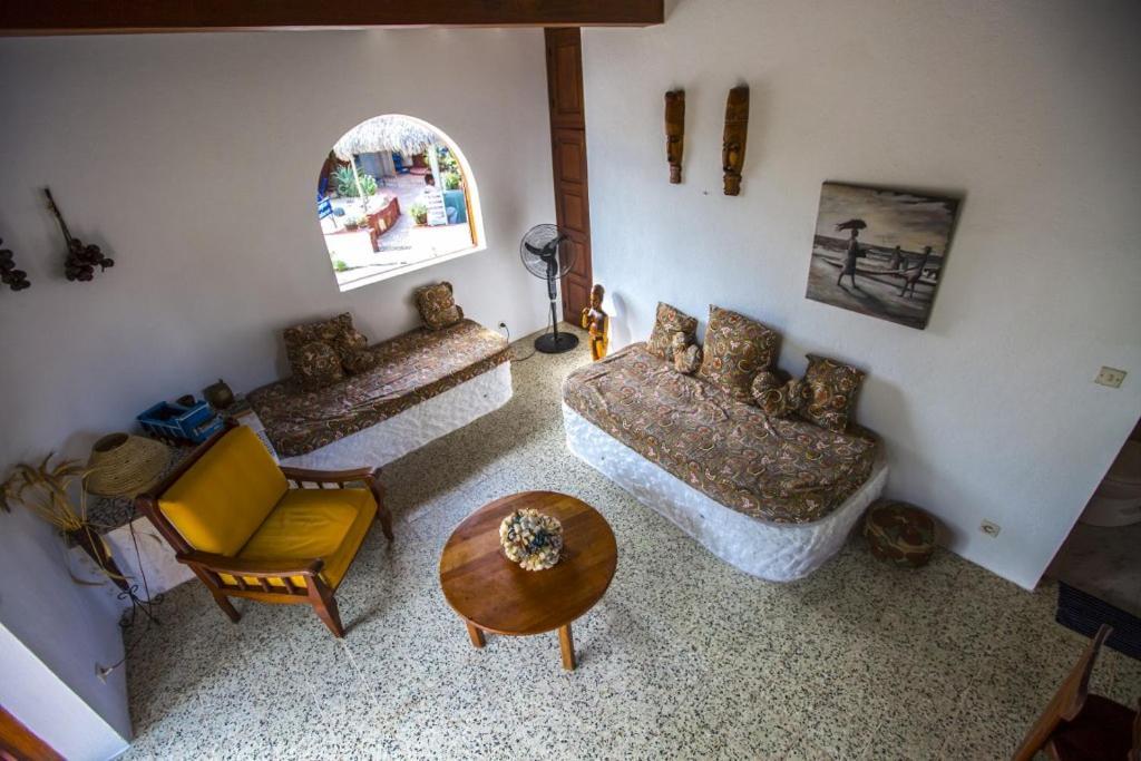 Chez Maggie Hotel & Restaurant Morondava Esterno foto