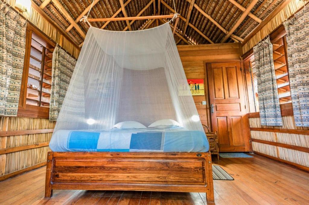 Chez Maggie Hotel & Restaurant Morondava Esterno foto